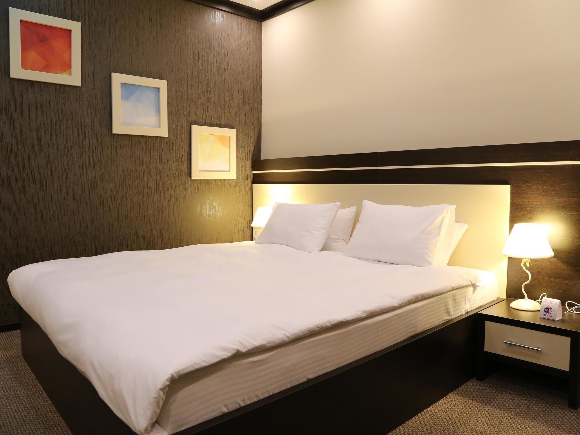Lacasa Hotel Atyraū エクステリア 写真
