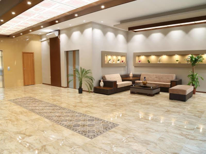 Lacasa Hotel Atyraū エクステリア 写真